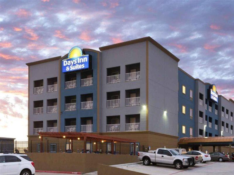 Days Inn & Suites By Wyndham Galveston West/Seawall Екстер'єр фото