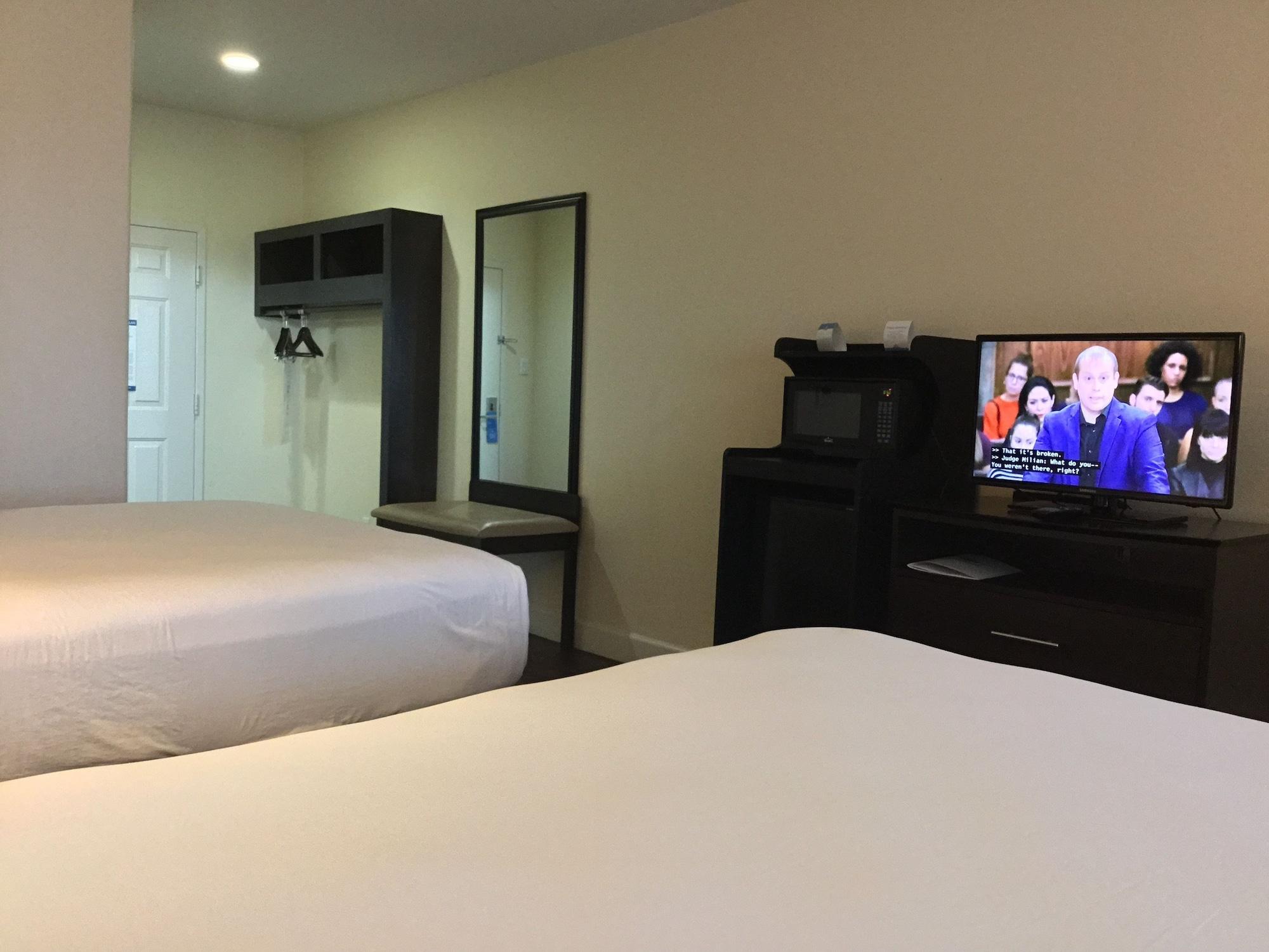 Days Inn & Suites By Wyndham Galveston West/Seawall Екстер'єр фото