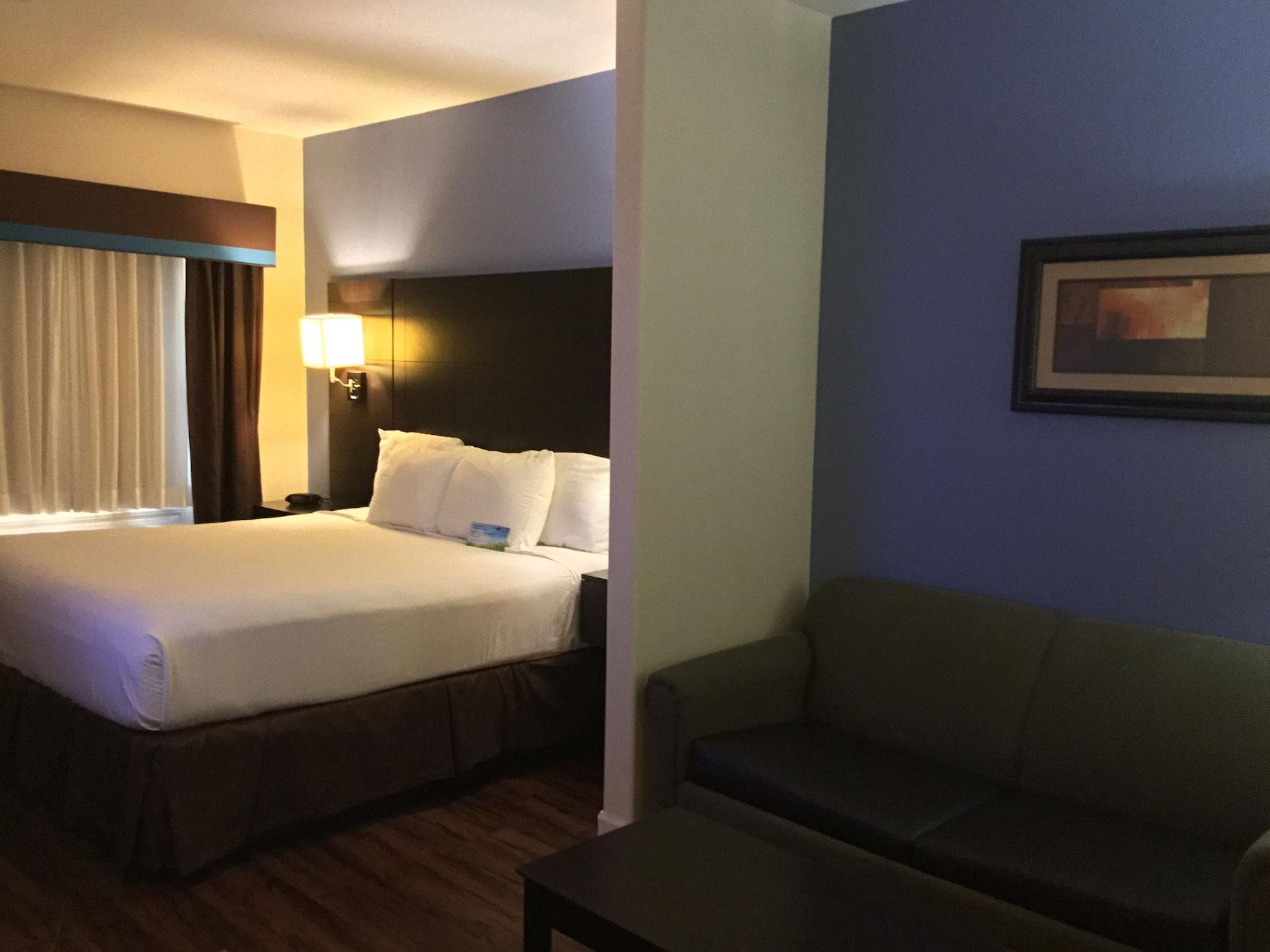 Days Inn & Suites By Wyndham Galveston West/Seawall Екстер'єр фото