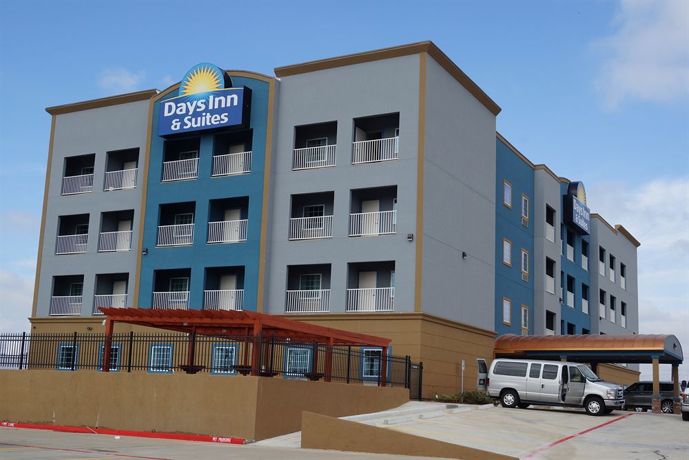 Days Inn & Suites By Wyndham Galveston West/Seawall Екстер'єр фото