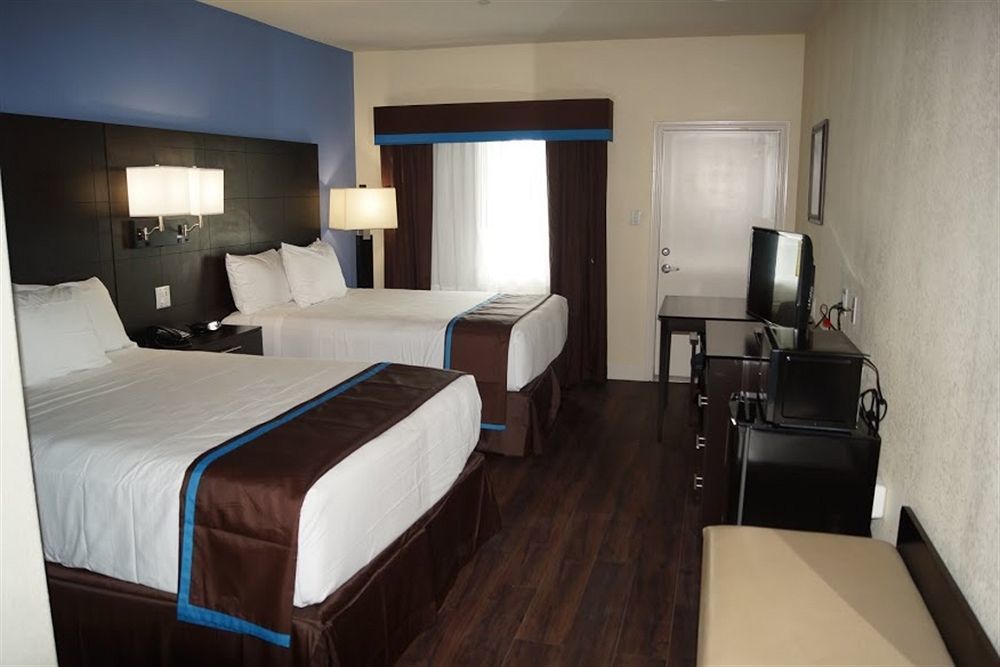 Days Inn & Suites By Wyndham Galveston West/Seawall Екстер'єр фото
